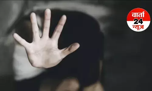 चलती ट्रेन में लड़की से टीटीई ने किया रेप का प्रयास, फिर हुआ फरार, आरोपी पर 10 हजार का इनाम घोषित