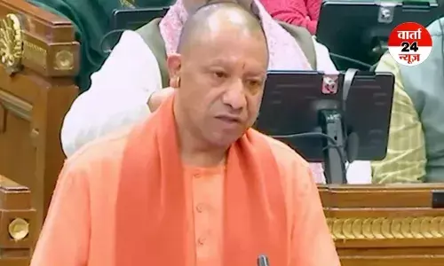 सीएम योगी ने शिक्षा मित्रों के वेतन में किया इजाफा! अब 18 हजार देने का किया ऐलान, शिक्षकों के लिए इतने लाख का कैशलेस इलाज की सुविधा