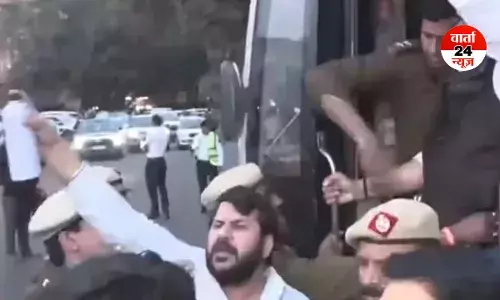 दिल्ली में भाजपा का कांग्रेस मुख्यालय और राहुल गांधी के आवास के बाहर भारी विरोध प्रदर्शन, वीरेंद्र सचदेवा हिरासत में
