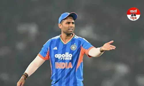 टी20 विश्व कप में भारतीय बल्लेबाजों का फार्म बना चिंता का विषय! कप्तान सूर्या ने अभिषेक और तिलक पर कहीं ये बात, गेंदबाजों पर जताया गर्व टी20 विश्व कप में भारतीय बल्लेबाजों का फार्म बना चिंता का विषय! कप्तान सूर्या ने अभिषेक और तिलक पर कहीं ये बात, गेंदबाजों पर जताया गर्व