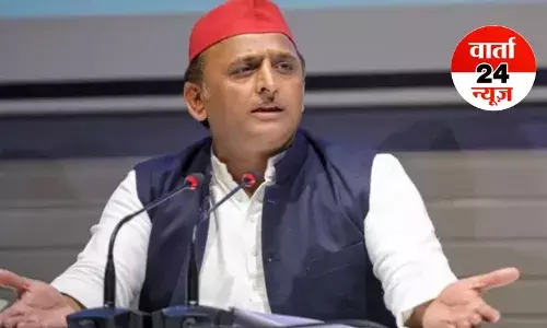 उन्हें अपमानित करने के लिए लाया गया 20 साल पुराना मुद्दा... शंकराचार्य के खिलाफ FIR को लेकर अखिलेश यादव ने दी प्रतिक्रिया!