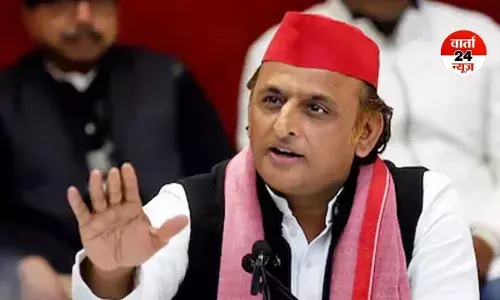 अविमुक्तेश्वरानंद के खिलाफ FIR पर अखिलेश यादव ने खुलकर दिया साथ! बोले-शंकराचार्य को अपमानित करने की एक सोची-समझी साजिश