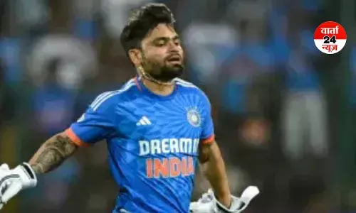 टी20 वर्ल्ड कप: टीम इंडिया को लगा बड़ा झटका! रिंकू सिंह जिम्बाब्वे के साथ मुकाबले से पहले लौटे घर, जानें वजह टी20 वर्ल्ड कप: टीम इंडिया को लगा बड़ा झटका! रिंकू सिंह जिम्बाब्वे के साथ मुकाबले से पहले लौटे घर, जानें वजह