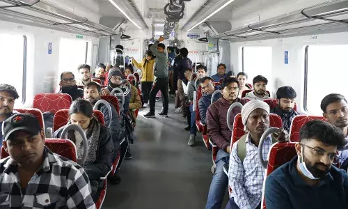 दिल्ली-गाजियाबाद-मेरठ नमो भारत कॉरिडोर पर एक दिन में अब तक की सबसे ज्यादा राइडरशिप का बना रिकॉर्ड दिल्ली-गाजियाबाद-मेरठ नमो भारत कॉरिडोर पर एक दिन में अब तक की सबसे ज्यादा राइडरशिप का बना रिकॉर्ड