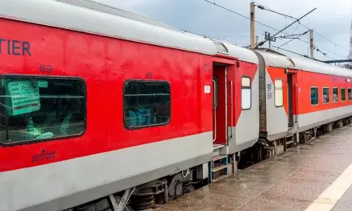 यात्रीगण ध्यान दें ! क्या आपने भी होली के लिए बुक की है ट्रेन तो पहले चेक करें लिस्ट, रेलवे ने कैंसिल की कई ट्रेनें