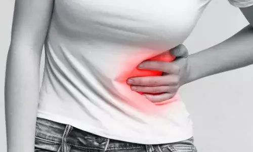 क्या आपको भी खाना खाने के बाद होता है तेज पेट दर्द तो हो जाएं सावधान, कहीं कोई गंभीर बीमारी तो नहीं!