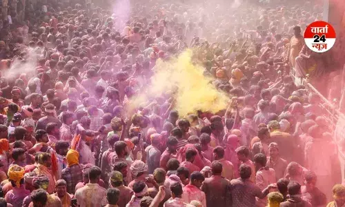 होली में हुरदंग का मूड है तो पहले पढ़ लें ये खबर! योगी ने बनाए कई नियम, इन्हें तोड़ा तो सीधे जेल होली में हुरदंग का मूड है तो पहले पढ़ लें ये खबर! योगी ने बनाए कई नियम, इन्हें तोड़ा तो सीधे जेल