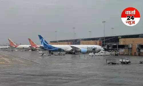 इजराइल-ईरान जंग के बीच दिल्ली-अमृतसर एयरपोर्ट पर 100 से अधिक अंतरराष्ट्रीय उड़ानें रद्द,  हवाईअड्डों पर यात्री बेहाल...