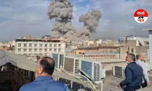 साइप्रस के राष्ट्रपति ने बताया-ब्रिटिश एयर बेस पर शाहेद ड्रोन की टक्कर! खामेनेई की मौत पर पाक में विरोध-प्रदर्शन, 35 की मौत