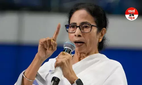 बीजेपी ने प्रेसिडेंट को राजनीति में उतारा... राष्ट्रपति की नाराजगी पर सीएम ममता ने दिया जवाब! बोलीं- अगर कोई 50 बार आए तो...