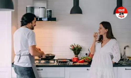 Womens Day पर आप अपनी स्पेशल वन को ऐसे महसूस कराएं खास! पार्टनर हो जाएगी आपकी दिवानी