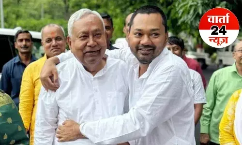 एक ओर जाएंगे पिता सीएम नीतीश तो दूसरी ओर यात्रा पर निकलेंगे निशांत कुमार, जानें क्या है सियासी गणित...