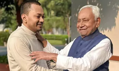 जदयू को मिला नया उत्तराधिकारी: निशांत कुमार JDU में हुए शामिल, संजय झा ने दिलाई सदस्यता, कार्यकर्ताओं के बीच उत्सव का माहौल