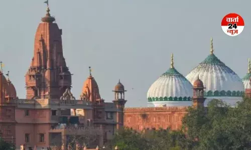 श्रीकृष्ण जन्मभूमि और शाही ईदगाह मस्जिद विवाद से जुड़ी याचिकाओं पर अब 13 अप्रैल को सुनवाई करेगा सुप्रीम कोर्ट, जानें पूरा मामला