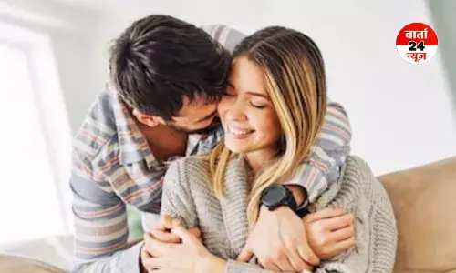 प्यार में एक पार्टनर को क्यों होती है अधिक तड़प और बैचैनी! इश्क में डोपामाइन और ऑक्सीटोसिन जैसे फील-गुड हार्मोन होती है रिलीज