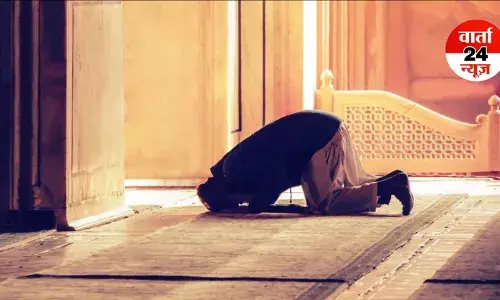 इस्लाम धर्म में लंबी पैंट पहनना गुनाह क्यों माना गया है, जानें नमाज के कुछ खास एहतराम के बारे में...