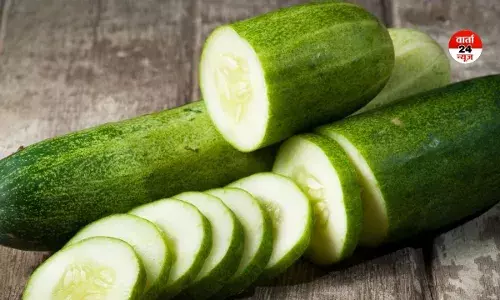 गर्मियों में खीरा खाने के होते हैं ये अद्भुत फायदे! इस समय खाने से हो सकता है नुकसान