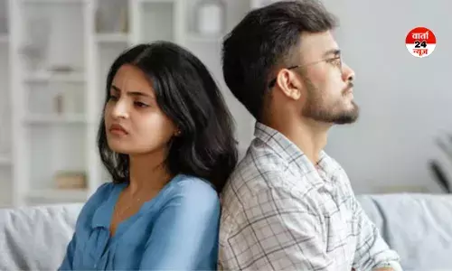 प्रेम में इंसान क्यों हो जाता है कमजोर! जानें क्या इसके पीछे धोखा या अविश्वास है वजह