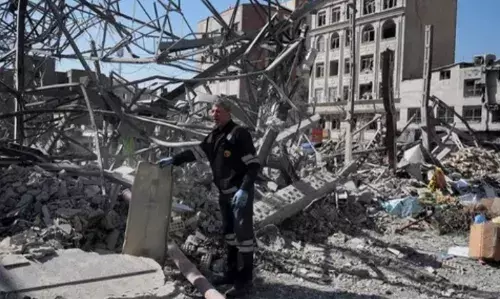 जंग को हुए 21 दिन:  ईरान का दावा, अमेरिका के एफ-35 लड़ाकू विमान को निशाना बनाया