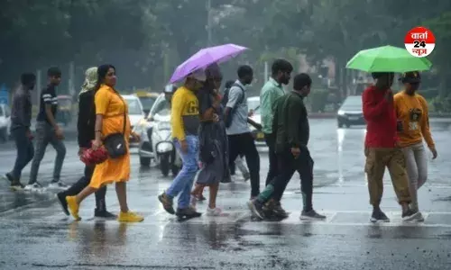 दिल्ली- एनसीआर में मार्च में लौटी ठंड! बारिश की वजह से तापमान में आई भारी गिरावट! जानें कब तक बरसेंगे बदरा