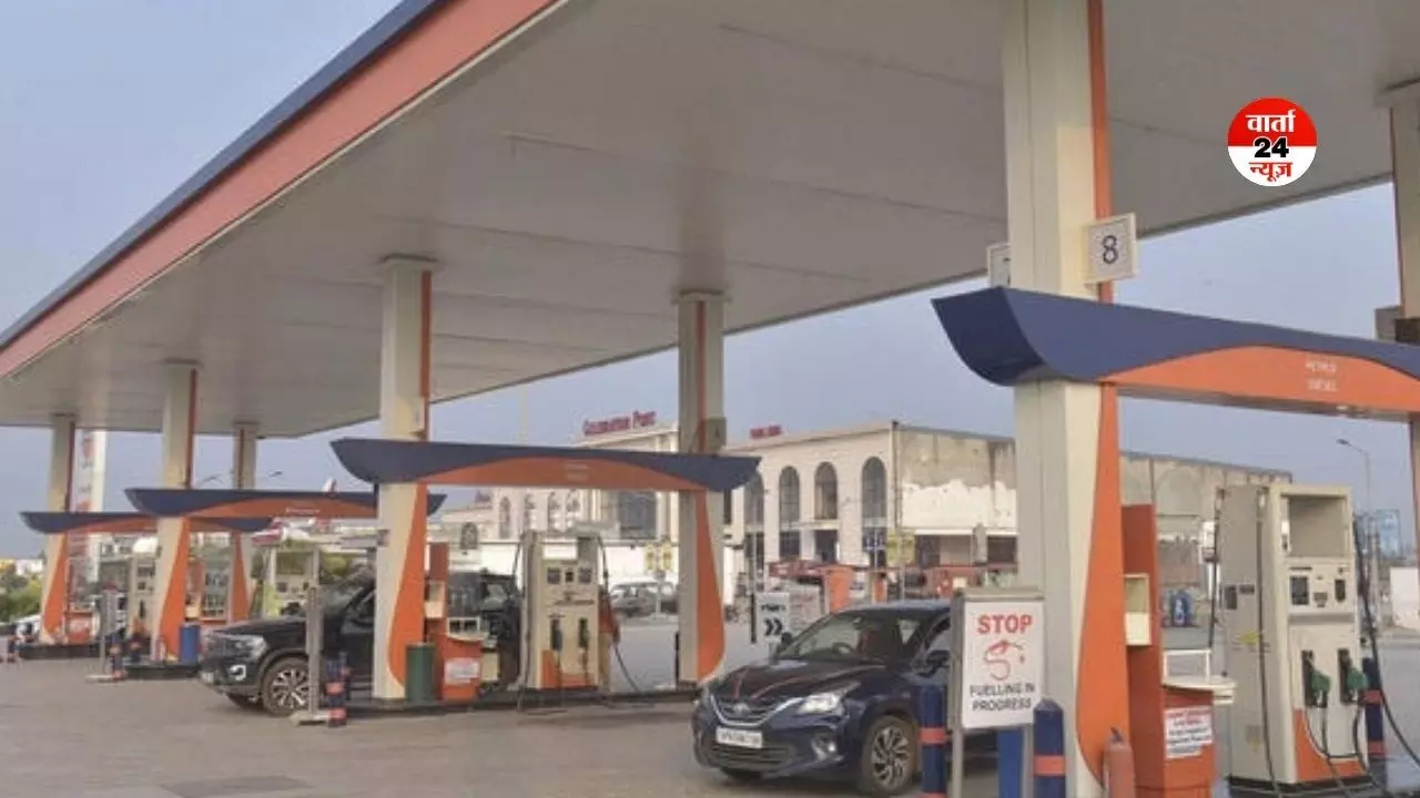 पेट्रोल के बाद अब इंडस्ट्रियल डीजल की कीमतों में ₹22 प्रति लीटर हुई बढ़ोतरी, बढ़ सकती है महंगाई! पेट्रोल के बाद अब इंडस्ट्रियल डीजल की कीमतों में ₹22 प्रति लीटर हुई बढ़ोतरी, बढ़ सकती है महंगाई!