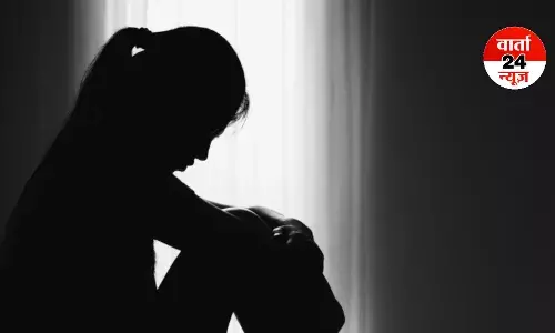 शादीशुदा से इश्क करने की कर बैठी गलती: पति की सच्चाई जानकर उड़े होश, युवती ने इस तरह दे दी जान, वीडियो से हुआ खुलासा...