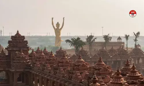 दिल्ली के अक्षरधाम मंदिर में 108 फीट ऊंची मूर्ति की आज प्राण प्रतिष्ठा, 300 संत और महंत बनेंगे साक्षी