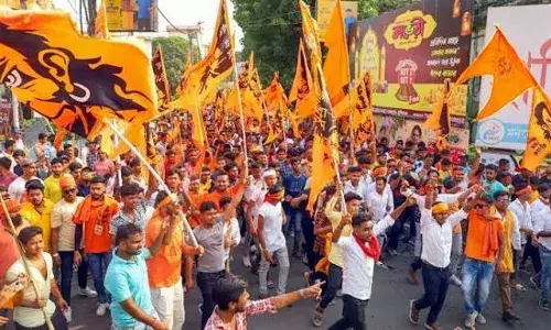 रामनवमी जूलुस के दौरान बंगाल के मुर्शिदाबाद में बवाल! उपद्रवियों ने की आगजनी-तोड़फोड़, बीजेपी ने लगाया ये आरोप