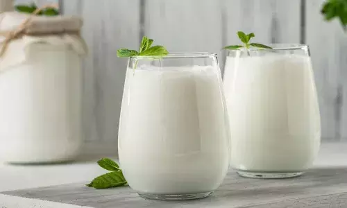 सूपरफूड है लस्सी! जानें इसे पीने के क्या हैं फायदे, कैसे देता है भीषण गर्मी को मात