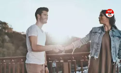 प्रेमी से दूर जाने पर क्यों होती है फ्रस्ट्रेशन! जानें क्या हार्मोनल बदलाव के कारण होता है ऐसा या कोई और वजह है... प्रेमी से दूर जाने पर क्यों होती है फ्रस्ट्रेशन! जानें क्या हार्मोनल बदलाव के कारण होता है ऐसा या कोई और वजह है...