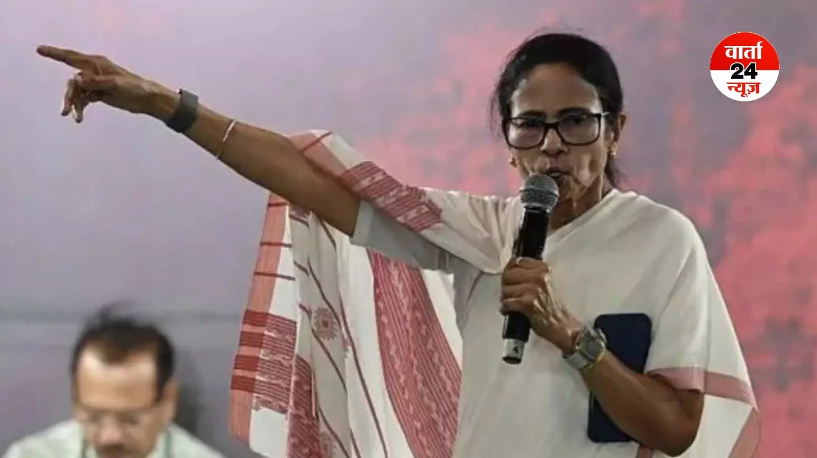 मुझे सभी 294 सीटों पर अपना उम्मीदवार समझें… सीएम ममता बनर्जी बोलीं! BJP पर धर्म के नाम पर लोगों को बांटने का लगाया आरोप मुझे सभी 294 सीटों पर अपना उम्मीदवार समझें… सीएम ममता बनर्जी बोलीं! BJP पर धर्म के नाम पर लोगों को बांटने का लगाया आरोप