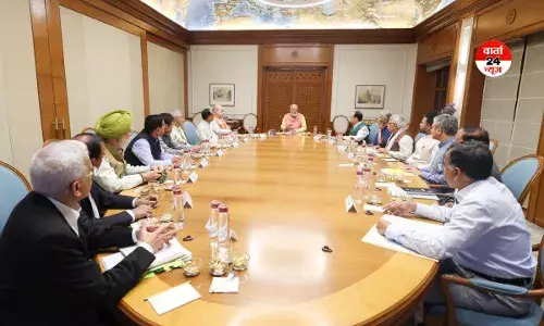 मिडिल ईस्ट में बढ़ते तनाव के बीच पीएम आवास पर हुई CCS की बैठक! जानें किन मुद्दों पर दिया जोर