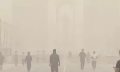 Weather Update: दिल्ली-एनसीआर के अलग-अलग इलाकों में आसमान में छाए बादल, बारिश की संभावना, जानें कब तक बरसेंगे बदरा