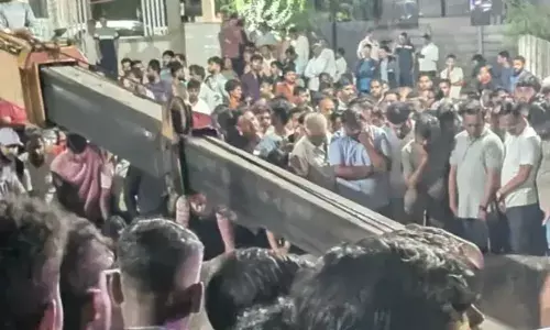 Accident: नासिक में कुएं में कार गिरने से एक ही परिवार के 6 बच्चों सहित नौ लोगों की मौत