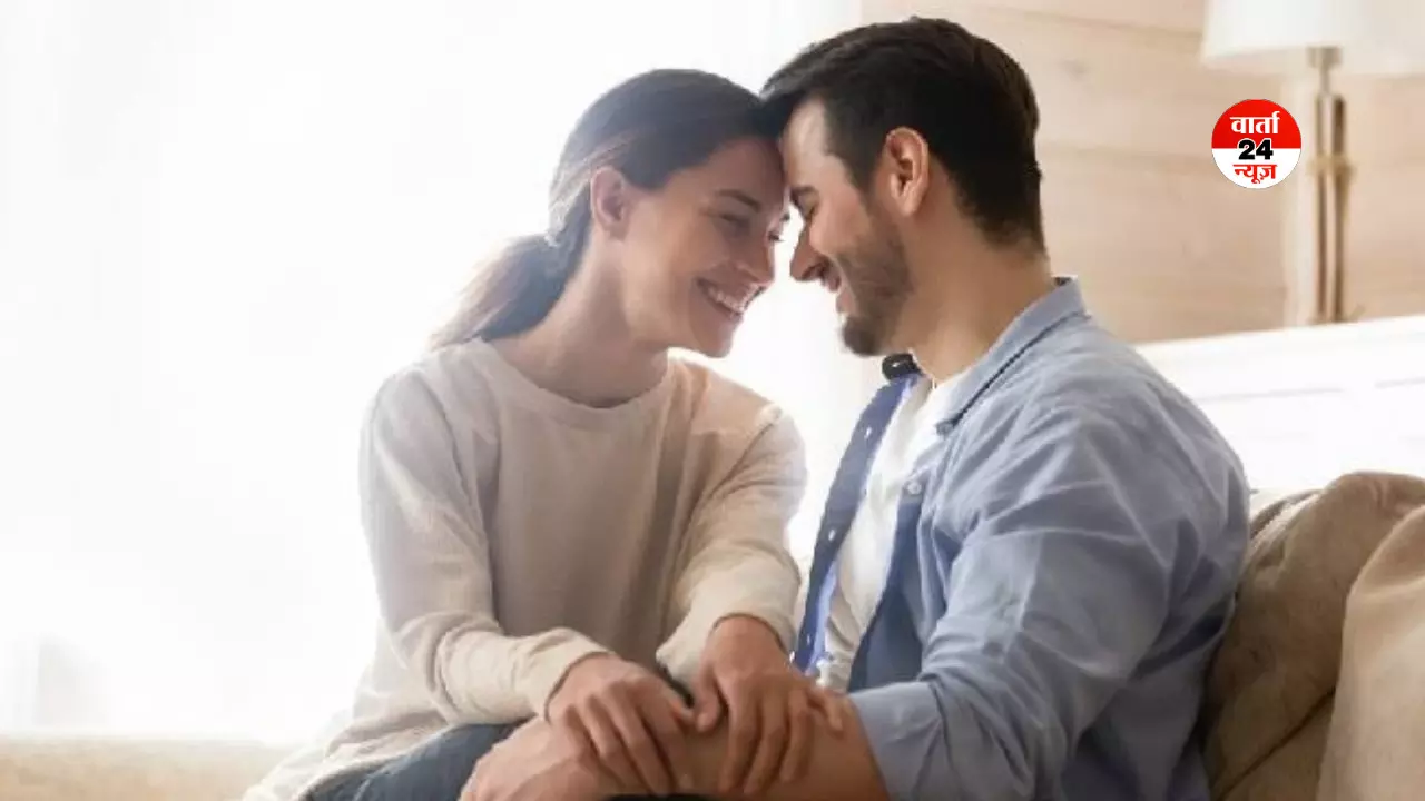 शादी से पहले Live-in Relationship क्यों हो गया है जरूरी! साथ रहने के हो सकते हैं ये फायदे, जानें भारत में क्यों है ये taboo शादी से पहले Live-in Relationship क्यों हो गया है जरूरी! साथ रहने के हो सकते हैं ये फायदे, जानें भारत में क्यों है ये taboo