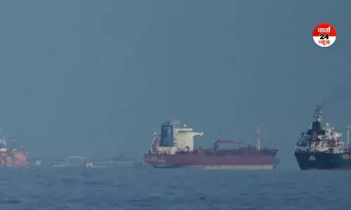 ईरान ने सीजफायर तोड़ने की दी धमकी! होर्मुज में रोका तेल टैंकर, जानें फिर क्यों पलटा ईरान ईरान ने सीजफायर तोड़ने की दी धमकी! होर्मुज में रोका तेल टैंकर, जानें फिर क्यों पलटा ईरान