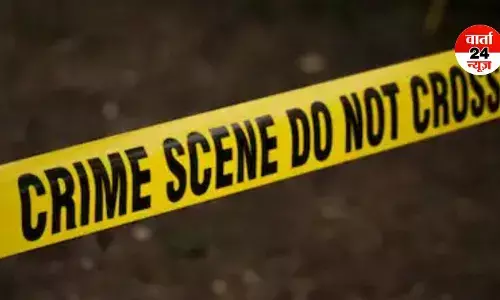 DELHI: मेरे चाचा और दोस्त से शारीरिक संबंध बनाओ, नहीं मानी तो ...प्रेमिका को PG में बुलाकर घोंट दिया गला, जानें कैसे खुला राज DELHI: मेरे चाचा और दोस्त से शारीरिक संबंध बनाओ, नहीं मानी तो ...प्रेमिका को PG में बुलाकर घोंट दिया गला, जानें कैसे खुला राज