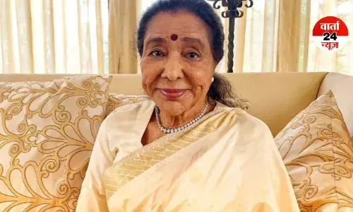 आशा भोसले का पार्थिव शरीर घर पहुंचा, सोनू-श्रेया समेत कई दिग्गज संगीतकारों ने जताया शोक!