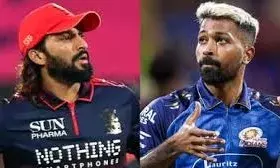 मुंबई इंडियंस ने जीता टॉस, गेंदबाजी का किया फैसला,जानें प्लेइंग 11 मुंबई इंडियंस ने जीता टॉस, गेंदबाजी का किया फैसला,जानें प्लेइंग 11