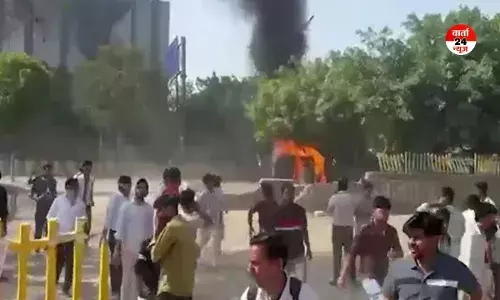 जाम की तपस में बिलबिलाए बच्चे, एंबुलेंस से निकल रही थी मरीजों की चीख...दोपहर में भी चोक है नोएडा