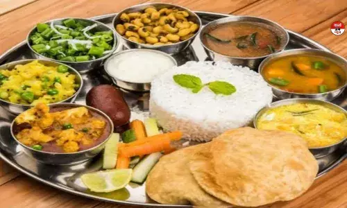 महंगाई की मार: अब घर में खाना बनाना भी महंगा, जानिए क्यों बढ़ी थाली की कीमत महंगाई की मार: अब घर में खाना बनाना भी महंगा, जानिए क्यों बढ़ी थाली की कीमत